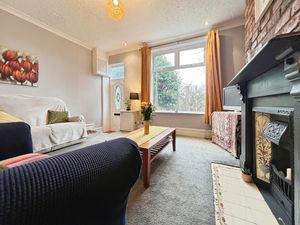 Lounge- click for photo gallery